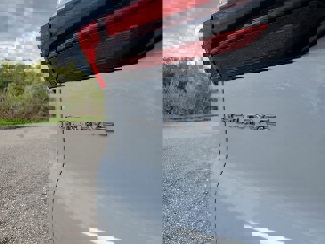 New 2026 Buick Enclave Sport Touring w/ Power Package image 9