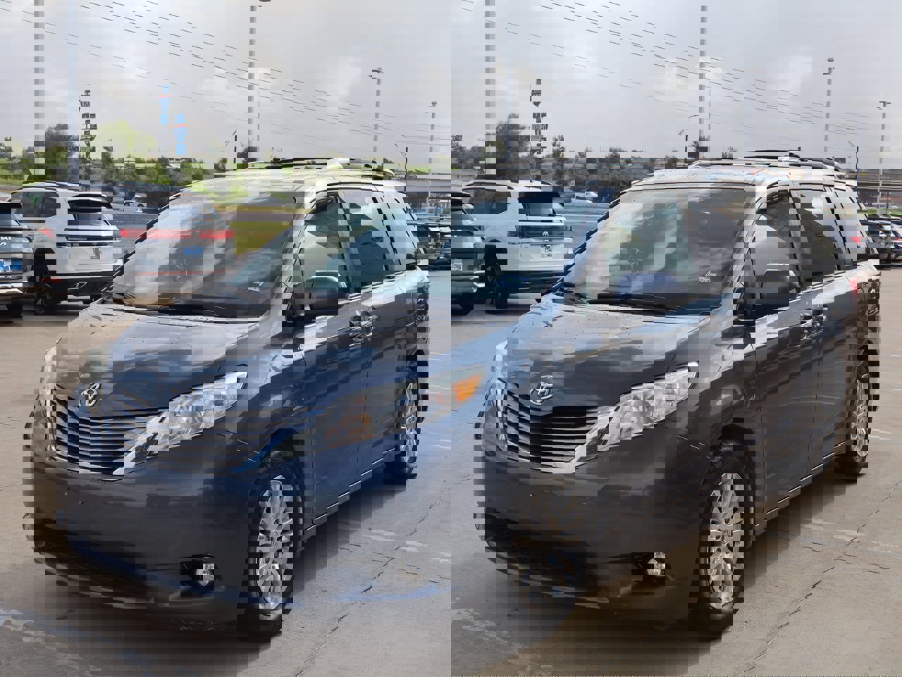 Used 2017 Toyota Sienna XLE