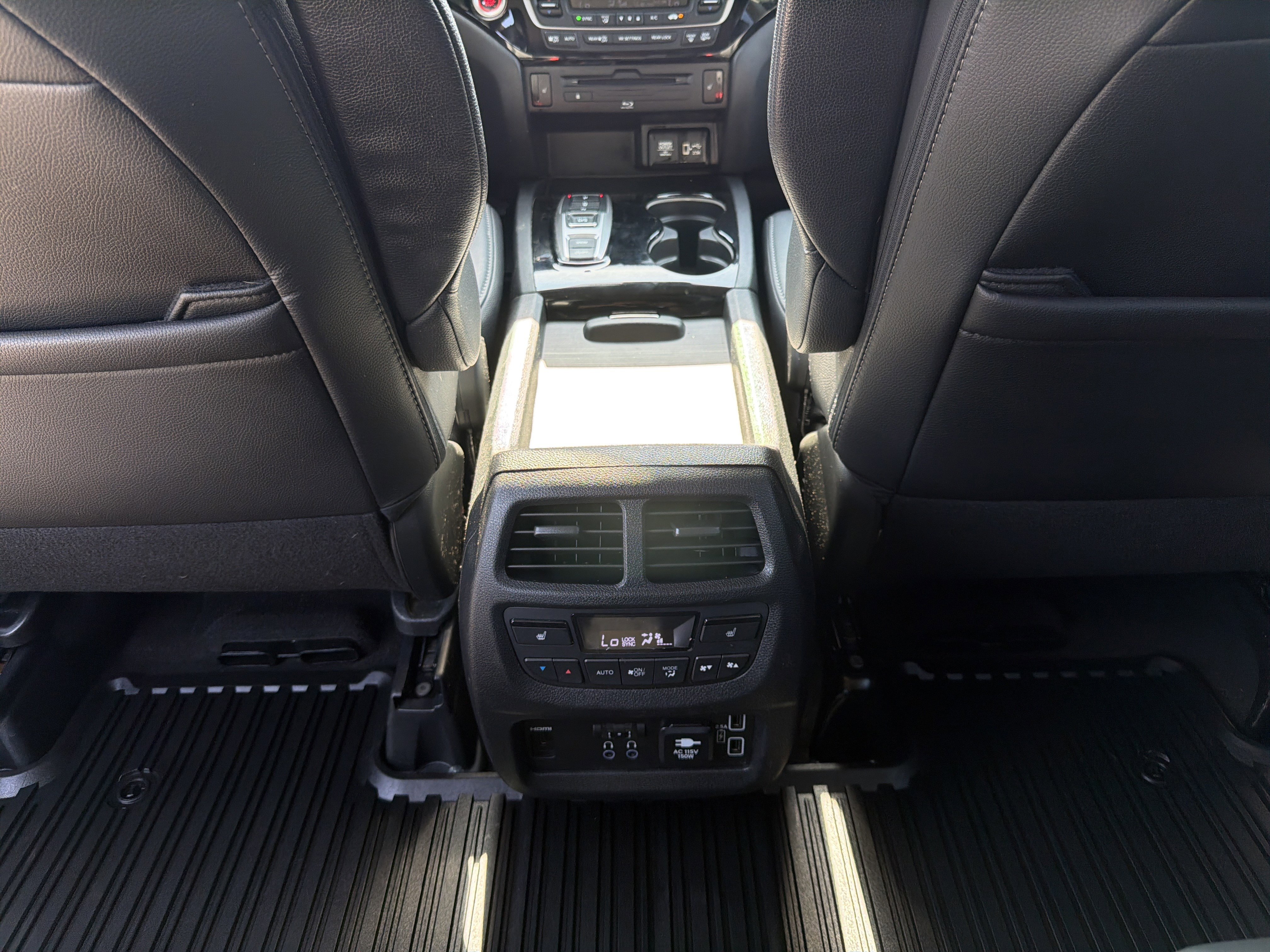 Used 2021 Honda Pilot Touring image 27