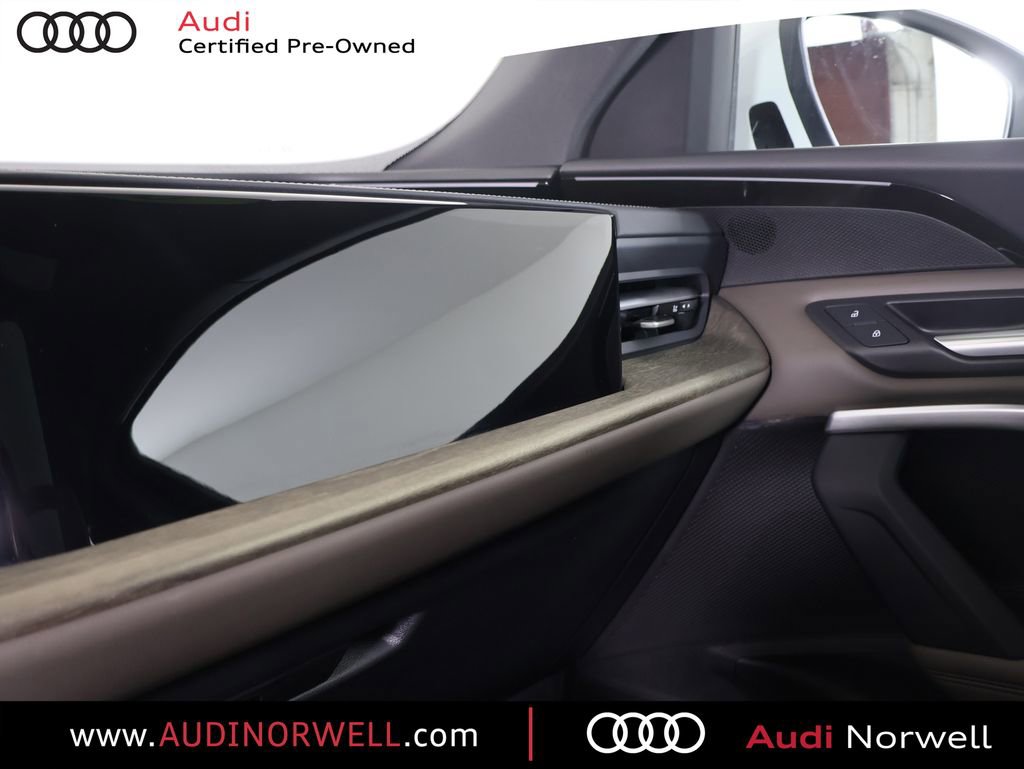 Certified 2025 Audi Q5 Premium w/ Convenience Package AWD/4WD image 8