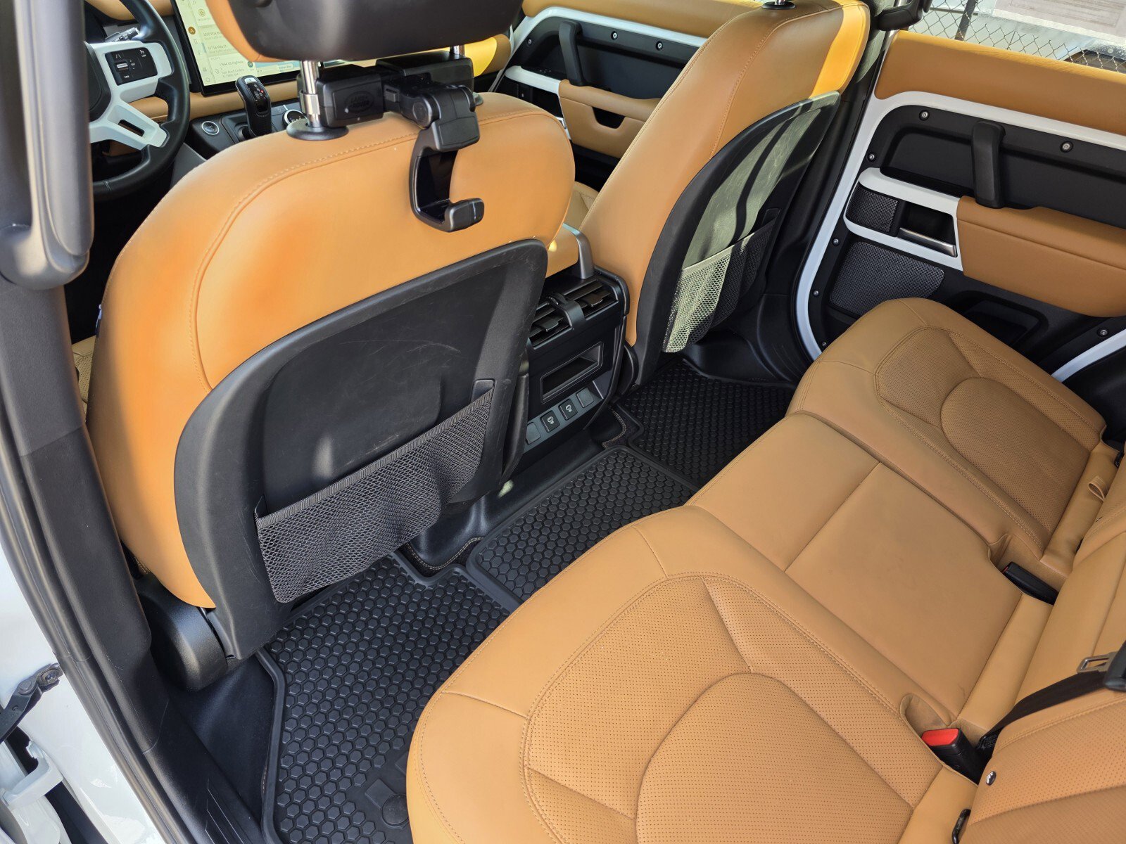 Certified 2023 Land Rover Defender 110 S image 15