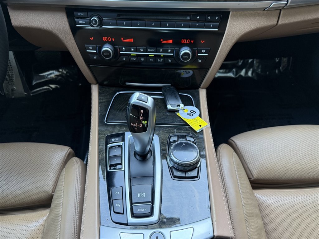 Used 2015 BMW 740i RWD image 27