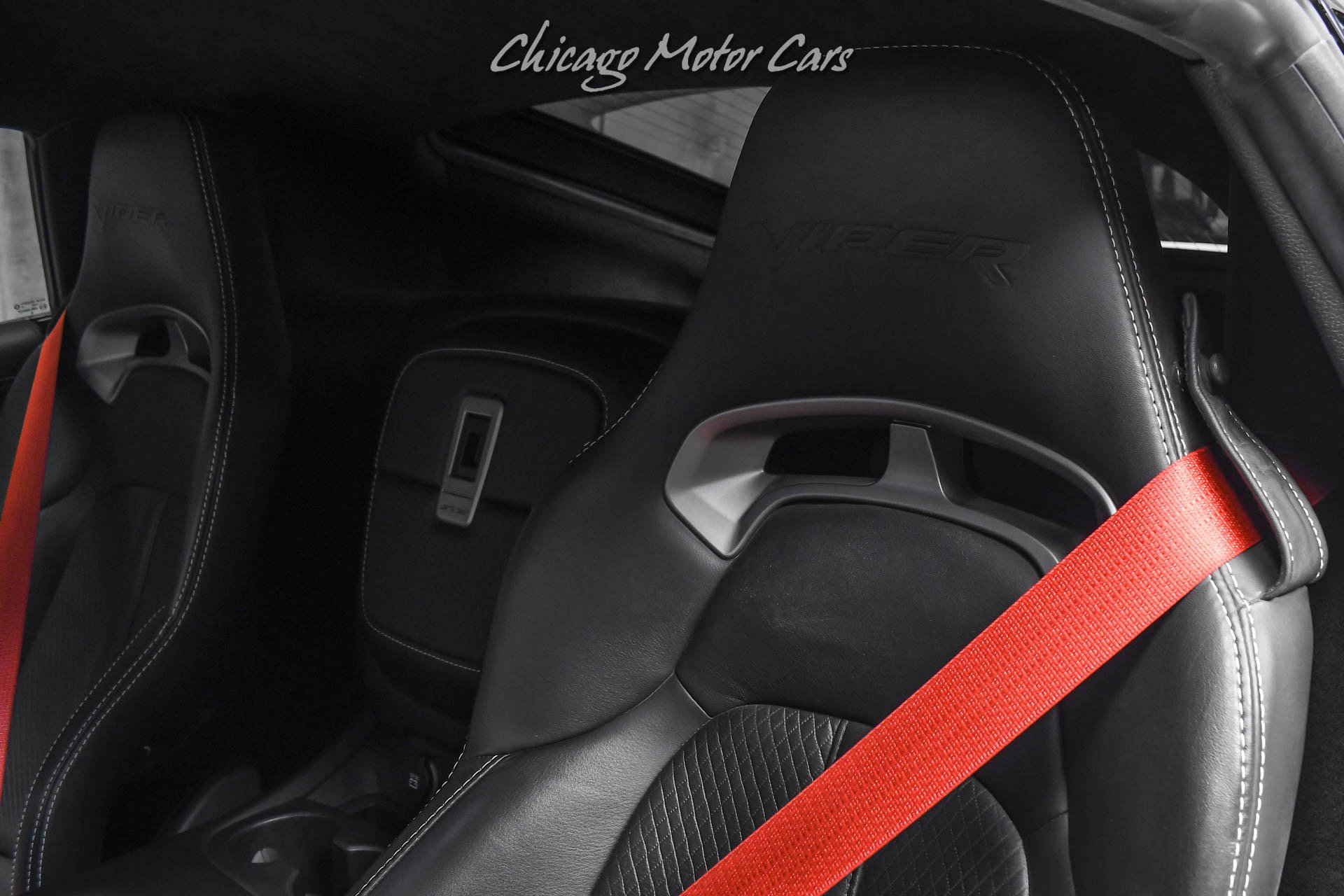 Used 2013 SRT Viper GTS w/ GTS Laguna Interior Pkg image 16