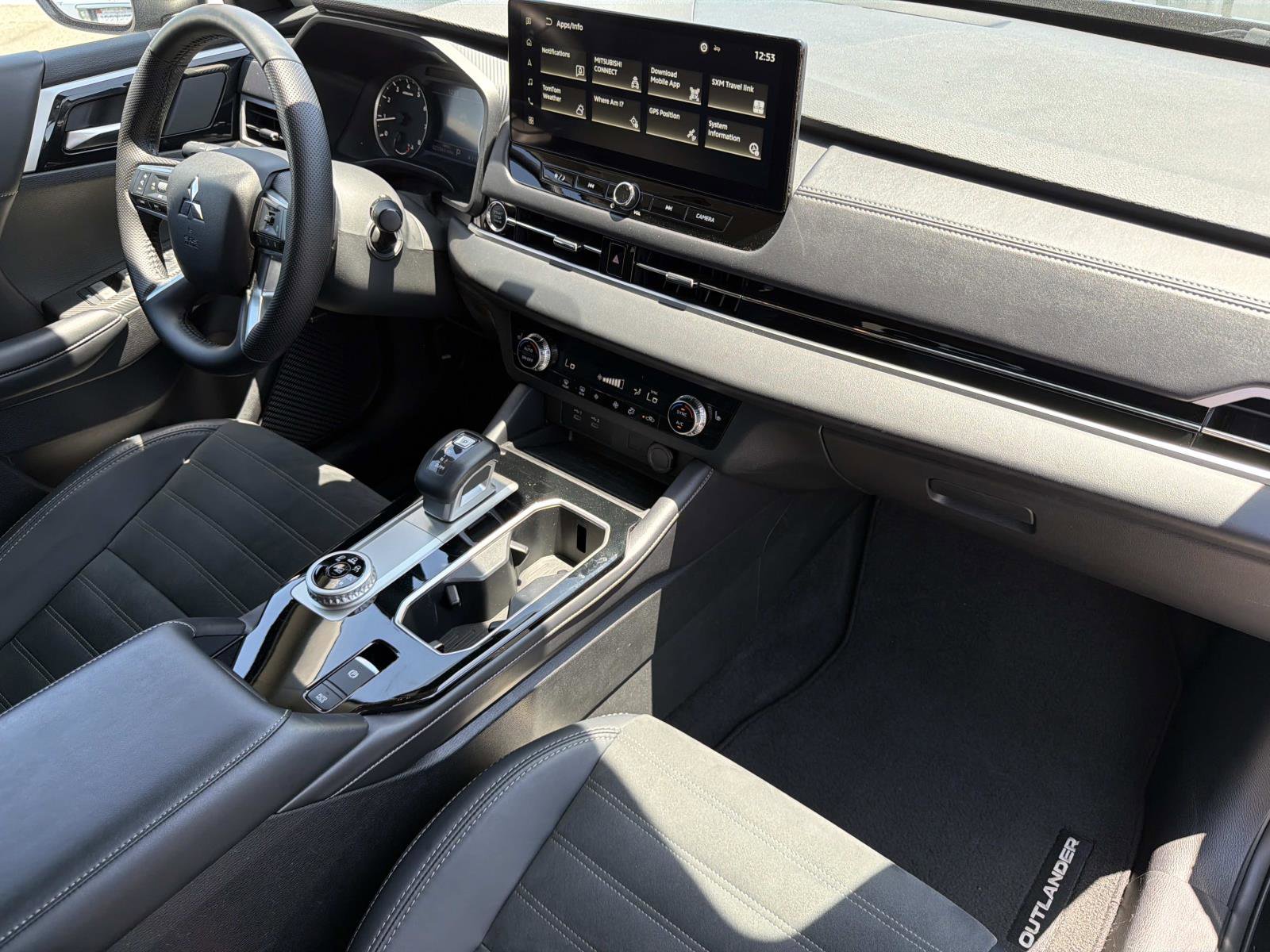 Used 2025 Mitsubishi Outlander SE FWD image 26