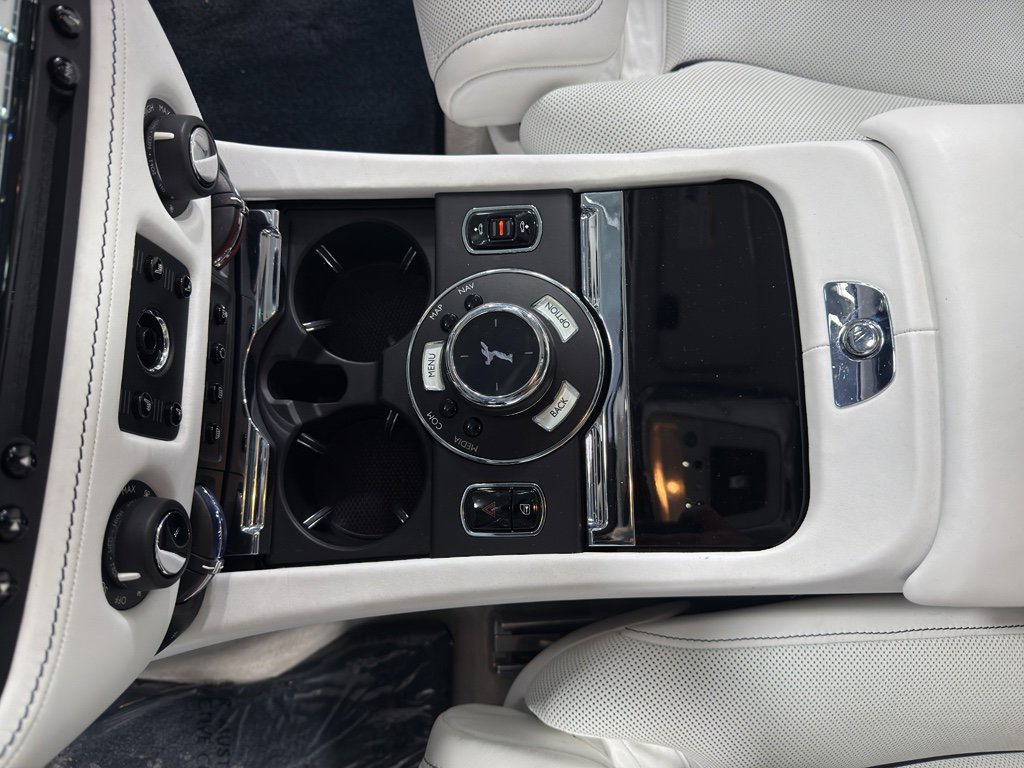 Used 2019 Rolls-Royce Ghost image 17