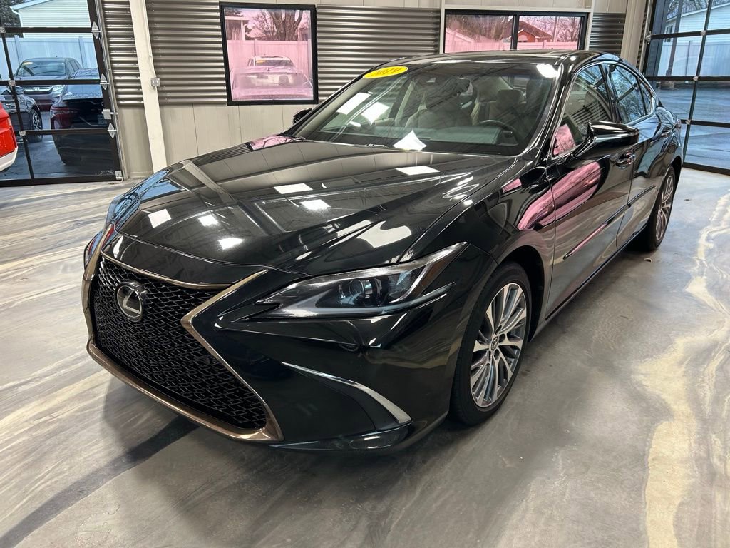 Used 2019 Lexus ES 350 w/ Premium Package image 4