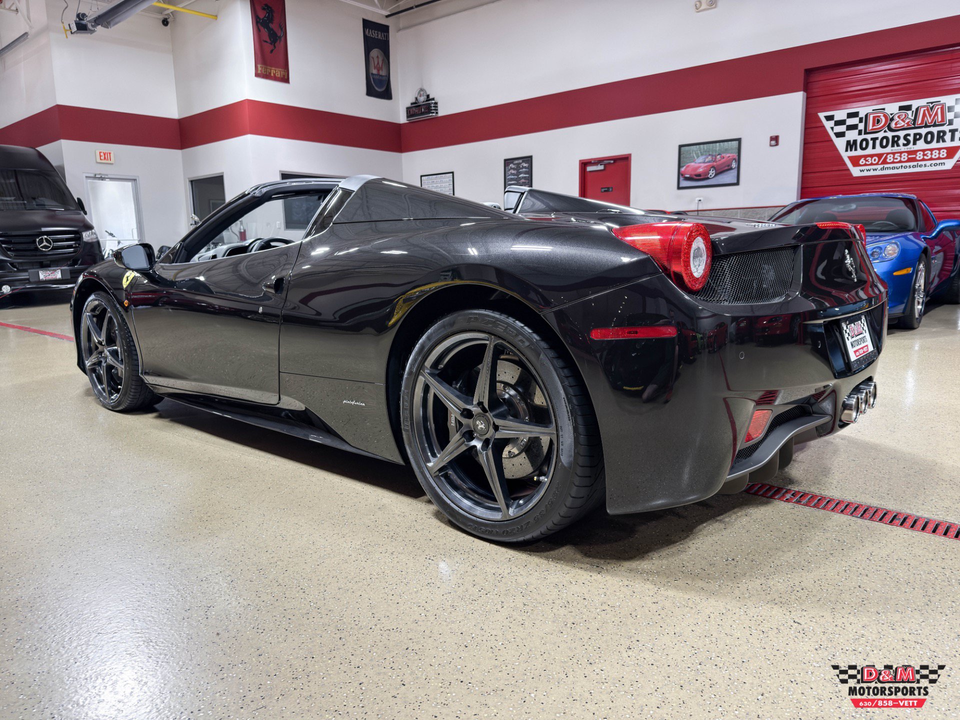 Used 2013 Ferrari 458 Spider RWD image 3