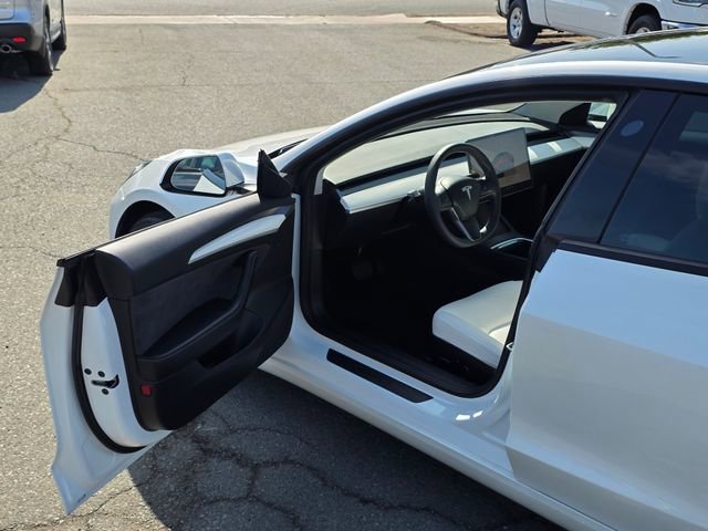 Used 2023 Tesla Model 3 Standard Range RWD image 33