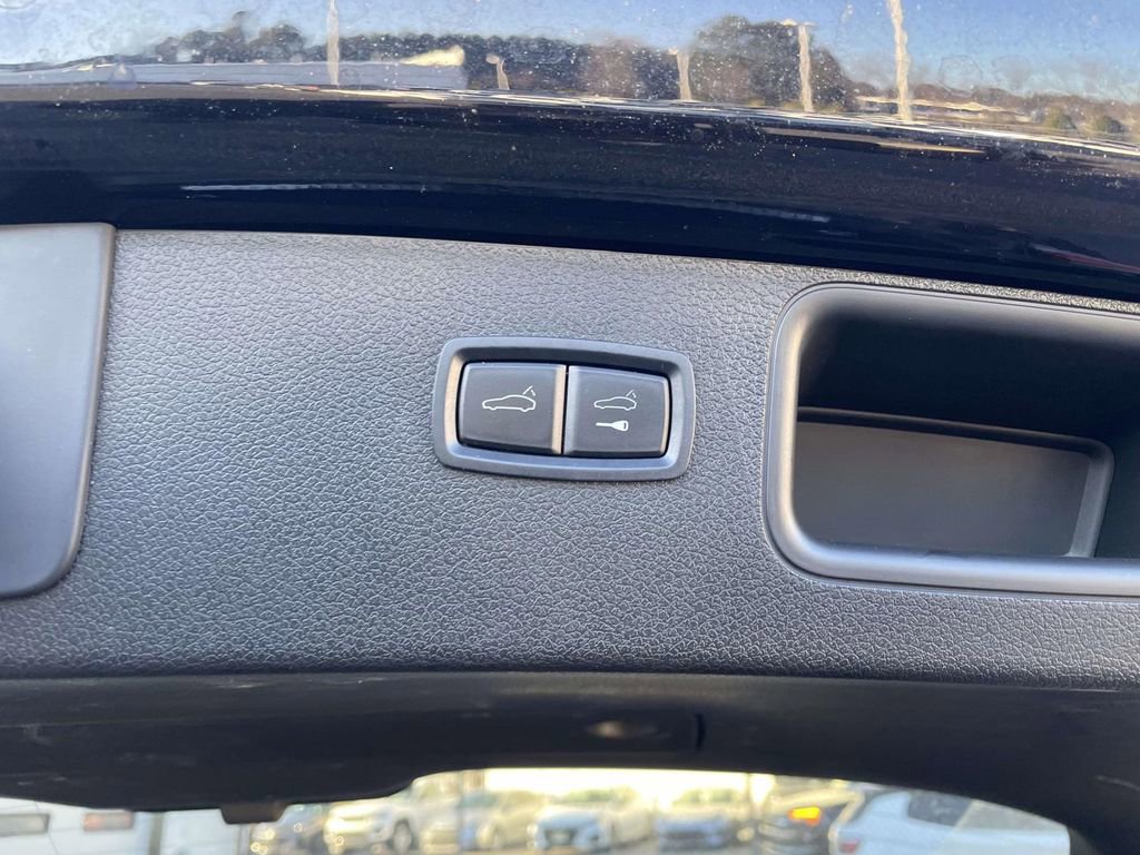 Used 2022 Porsche Macan S image 50