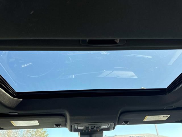 Used 2024 Chevrolet Silverado 2500 High Country w/ Technology Package image 21