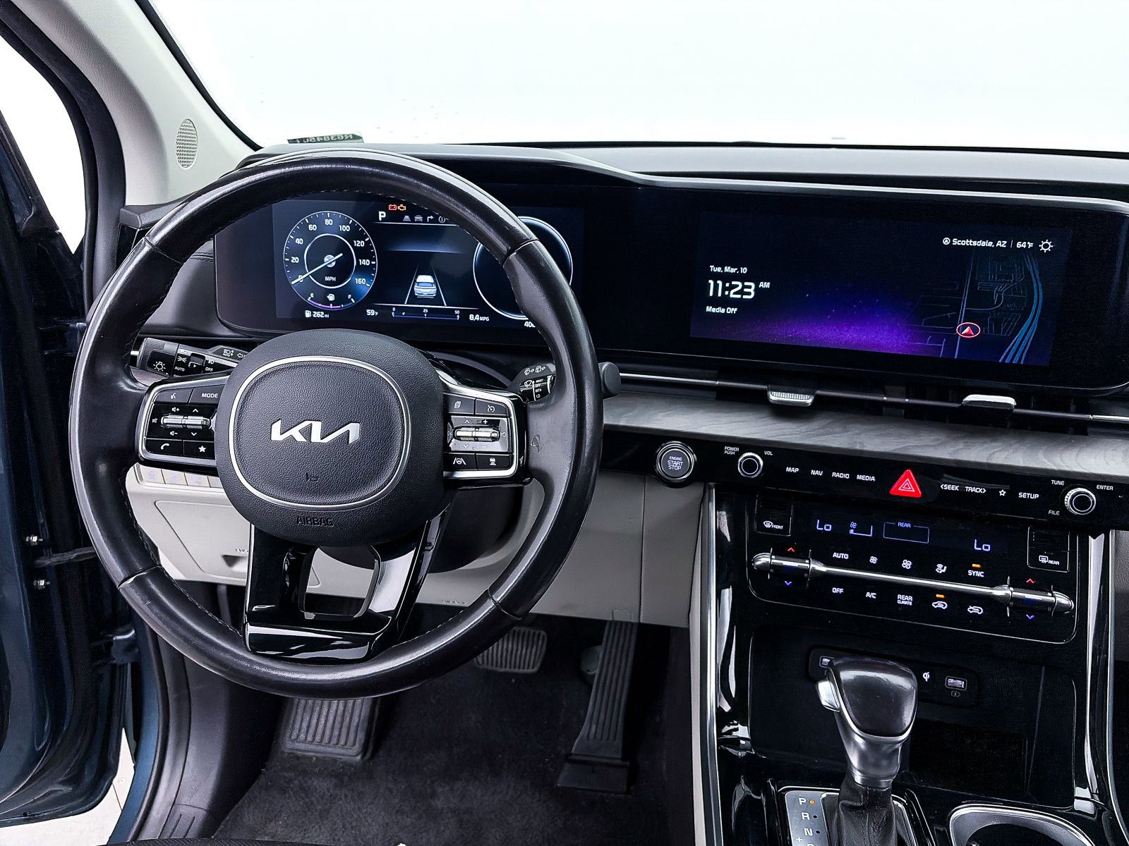 Certified 2024 Kia Carnival SX image 3