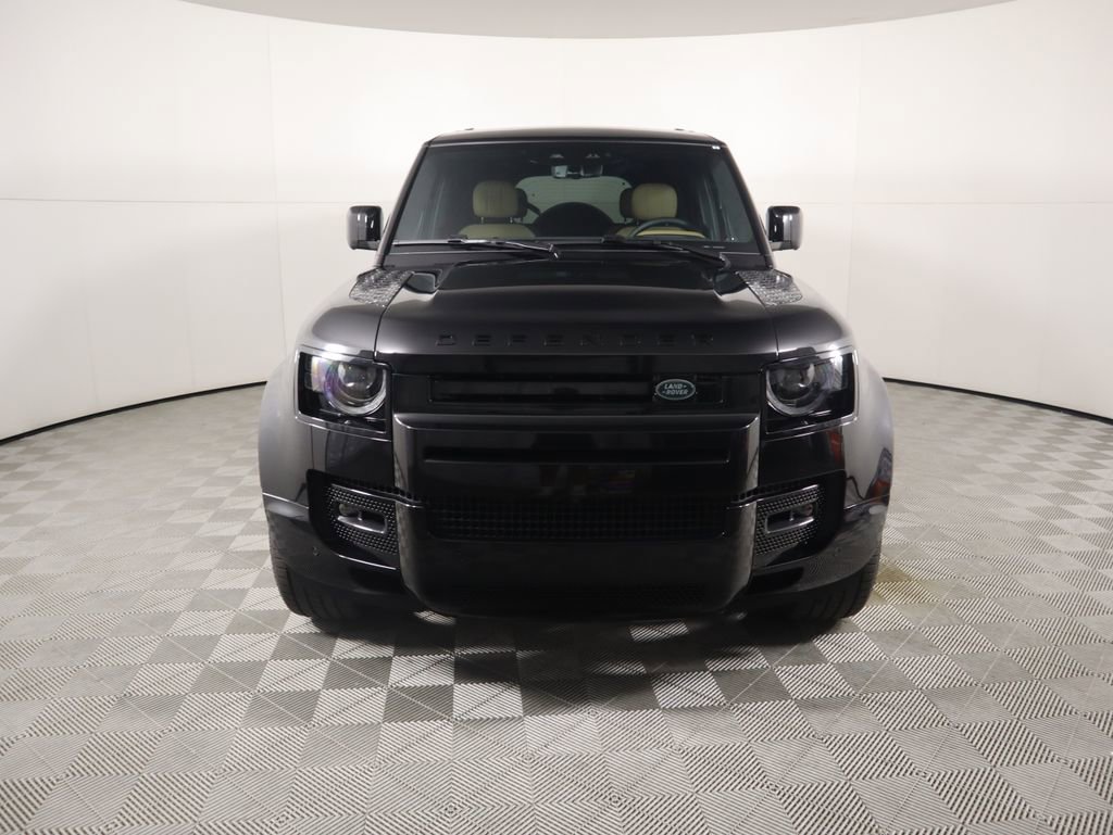 New 2025 Land Rover Defender 130 V8 image 2