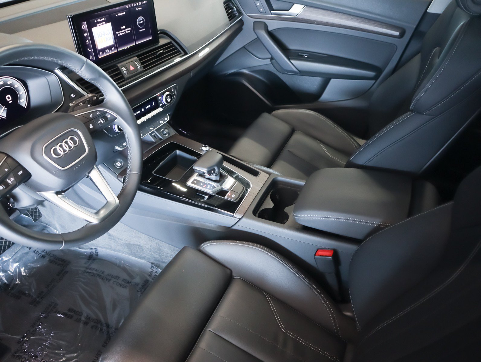 Used 2024 Audi Q5 e Premium w/ Convenience Package AWD/4WD image 17
