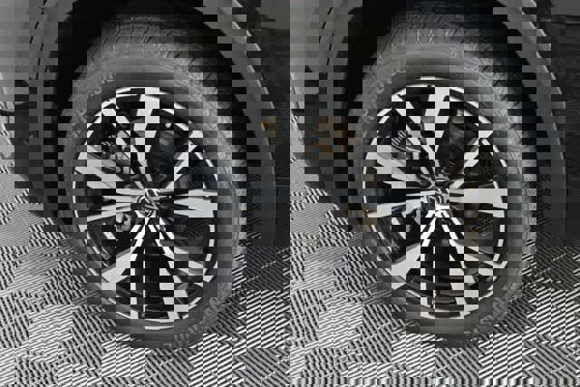 New 2025 Volkswagen Atlas SEL Premium R-Line image 5