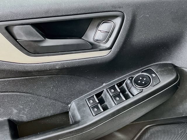 Used 2022 Ford Escape SE w/ Convenience Package FWD image 9