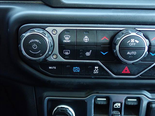 Used 2023 Jeep Wrangler Unlimited w/ Cold Weather Group AWD/4WD image 18