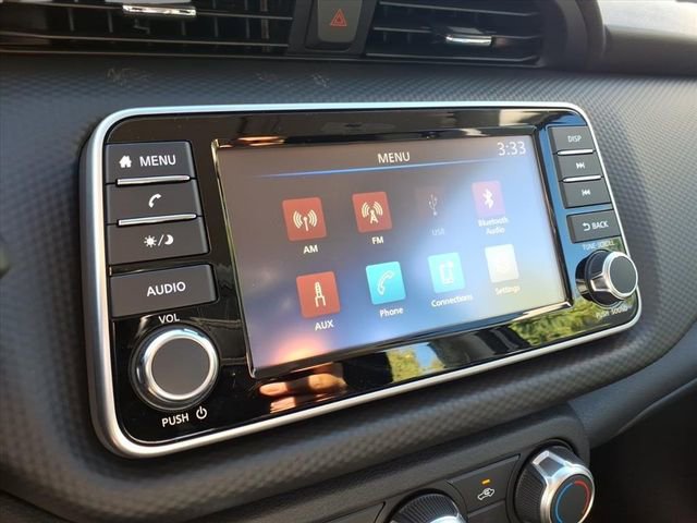 New 2025 Nissan Kicks Play S FWD image 21