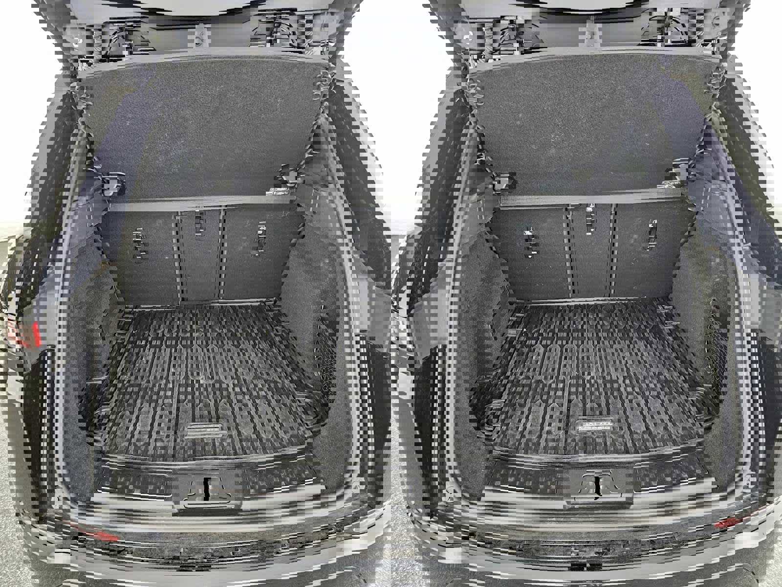 Used 2023 Land Rover Range Rover Evoque R-Dynamic SE image 17