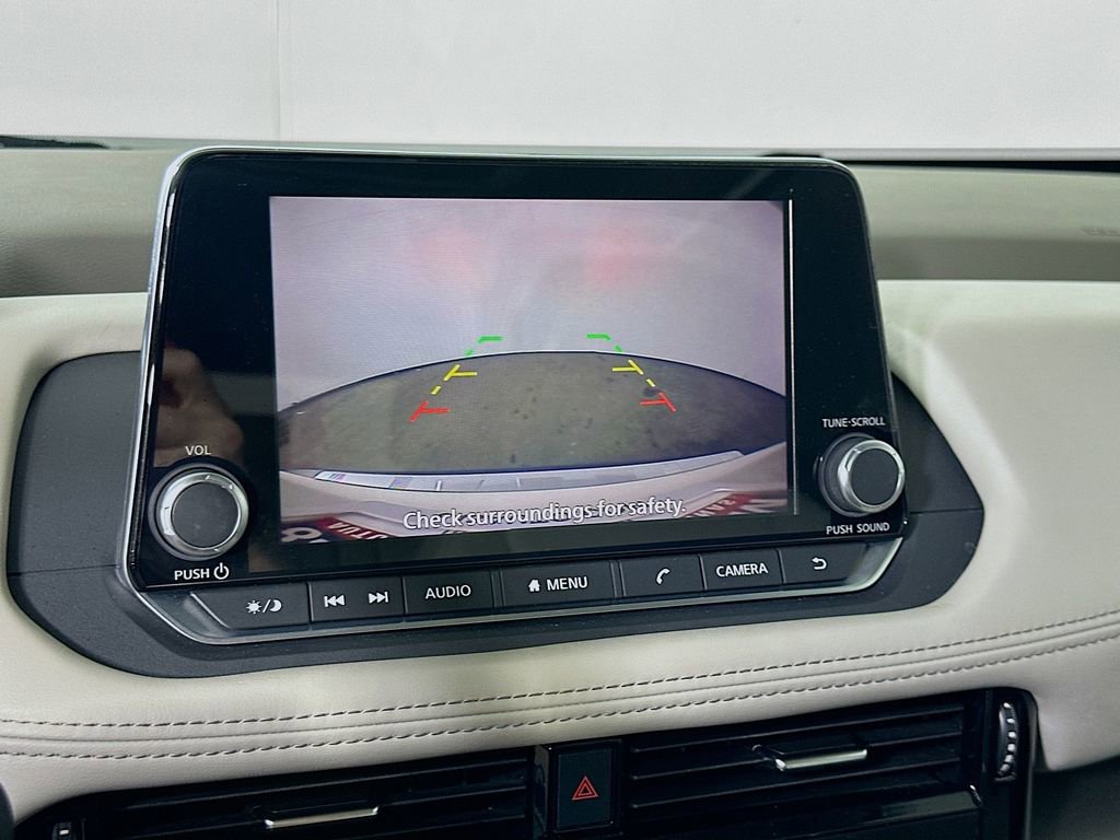 Used 2022 Nissan Rogue SV w/ SV Premium Package image 8