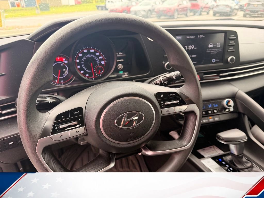Used 2021 Hyundai Elantra SEL FWD image 10