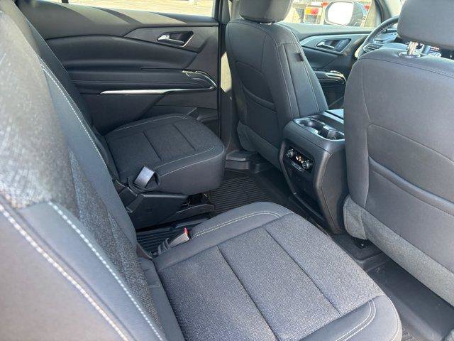 Used 2025 Chevrolet Traverse LT image 14