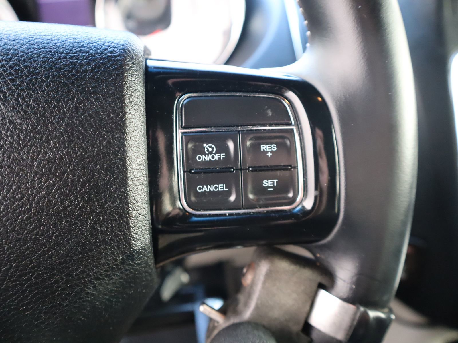 Used 2017 Dodge Grand Caravan SXT w/ Rear Park Assist Package image 44