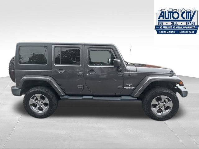 Used 2016 Jeep Wrangler Unlimited Sahara w/ Dual Top Group AWD/4WD image 37