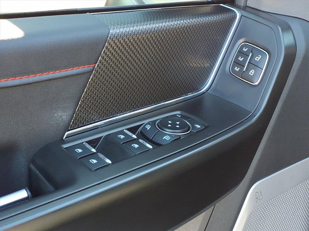 Used 2025 Ford F150 Raptor image 4