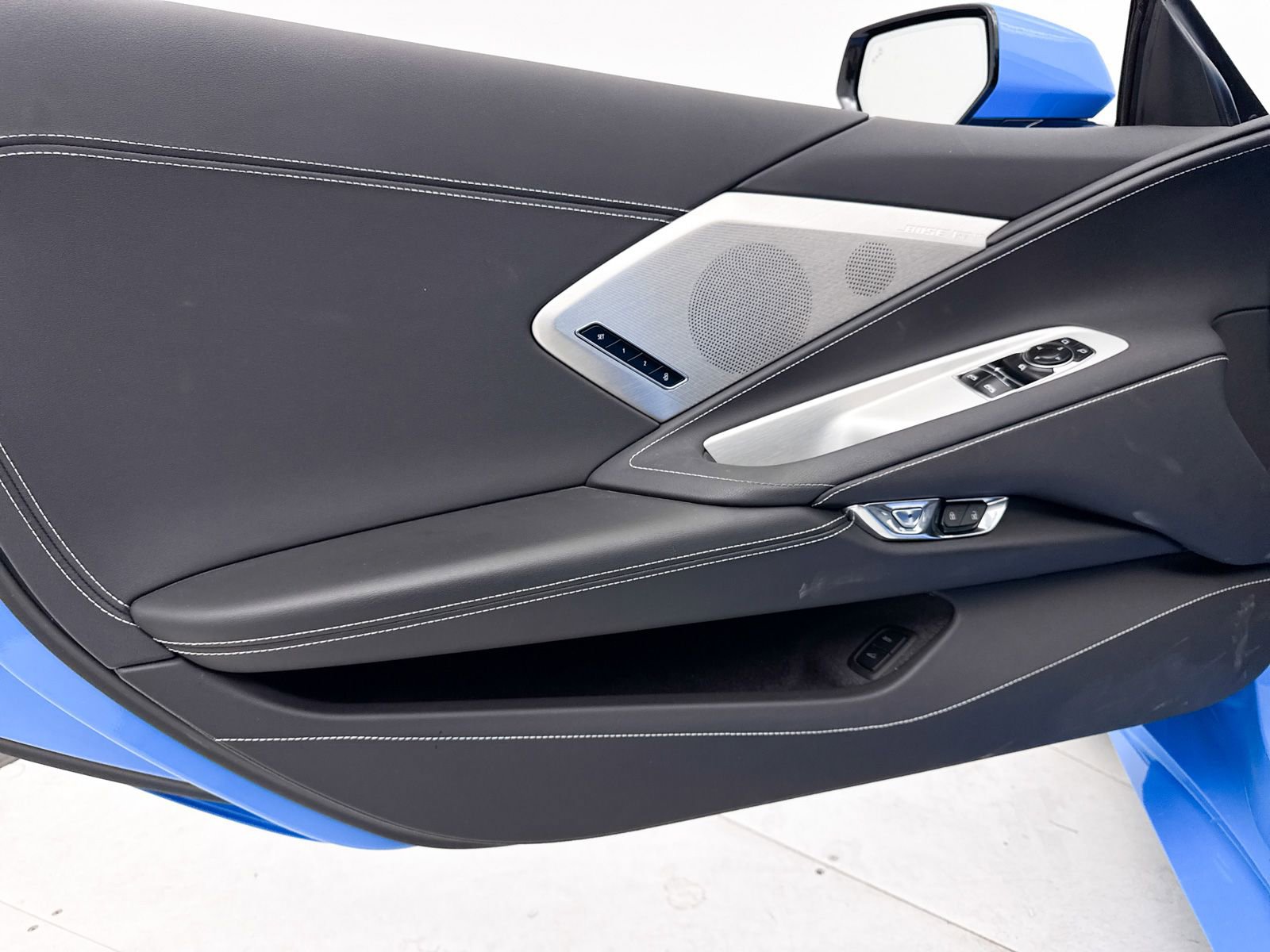 Used 2021 Chevrolet Corvette Stingray Preferred Cpe w/ Engine Appearance Package RWD image 29