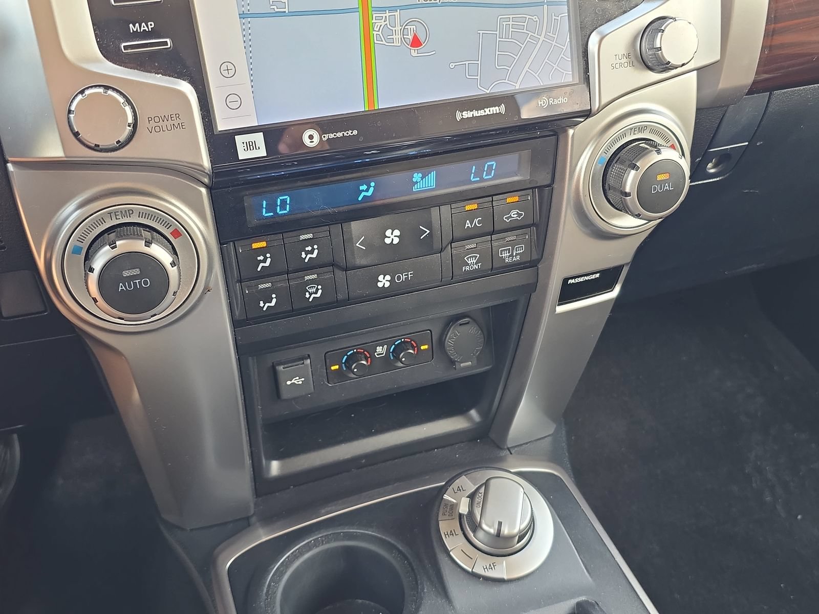 Used 2020 Toyota 4Runner Limited AWD/4WD image 21