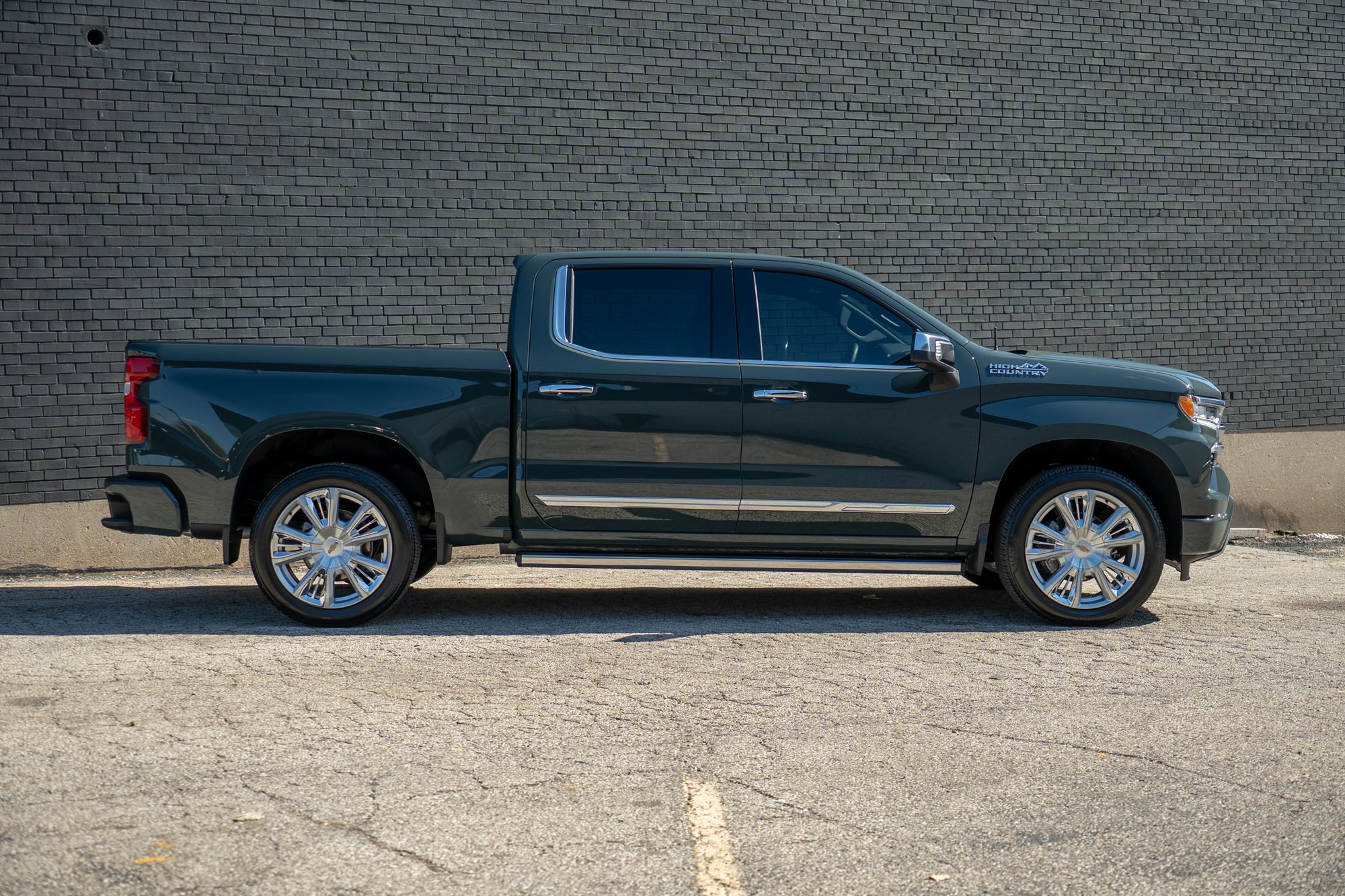 Used 2026 Chevrolet Silverado 1500 High Country AWD/4WD image 4