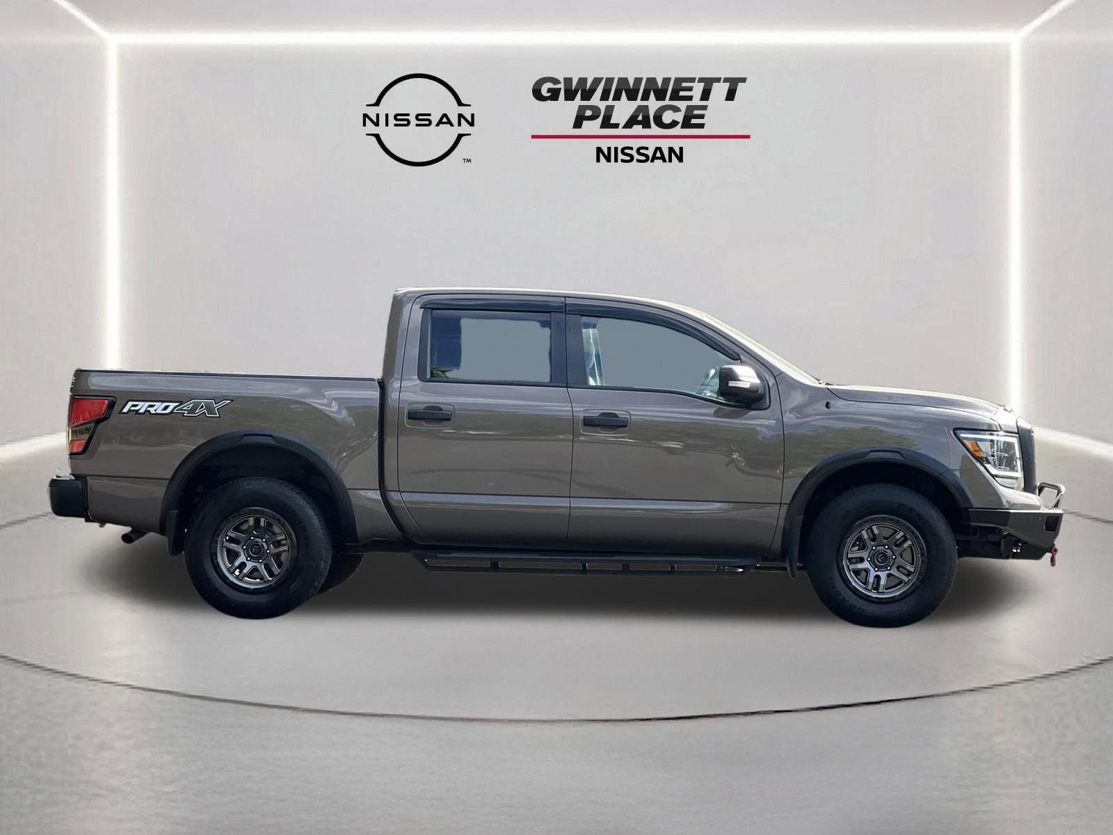 Used 2021 Nissan Titan PRO-4X w/ Pro-4x Convenience Package AWD/4WD image 28