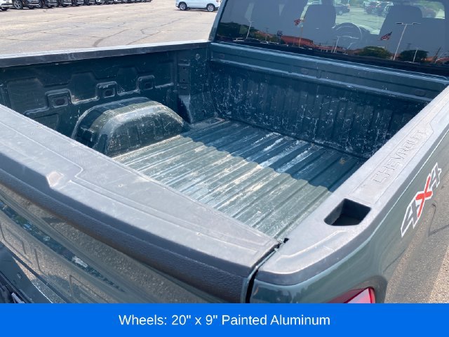 Used 2025 Chevrolet Silverado 1500 LT AWD/4WD image 21