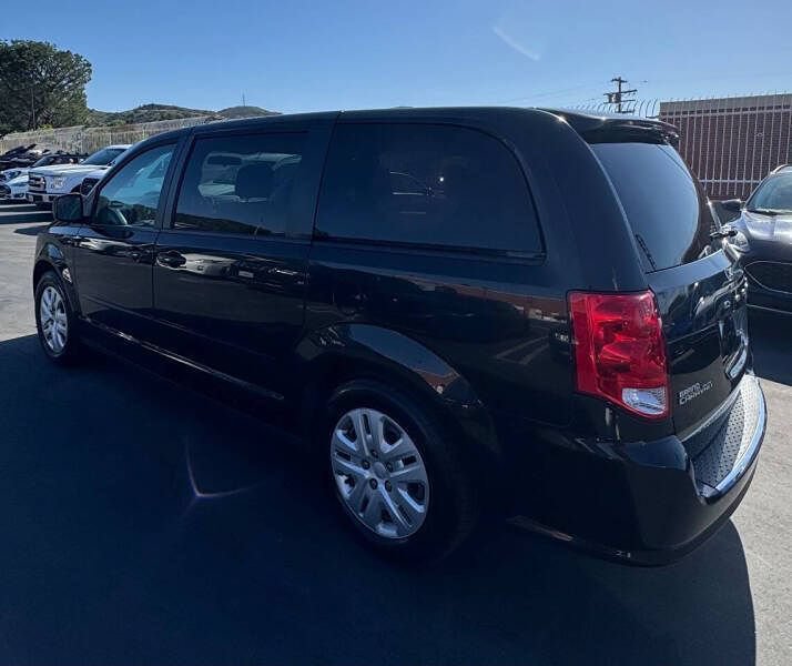 Used 2016 Dodge Grand Caravan SE w/ Quick Order Package 29E SE FWD image 9