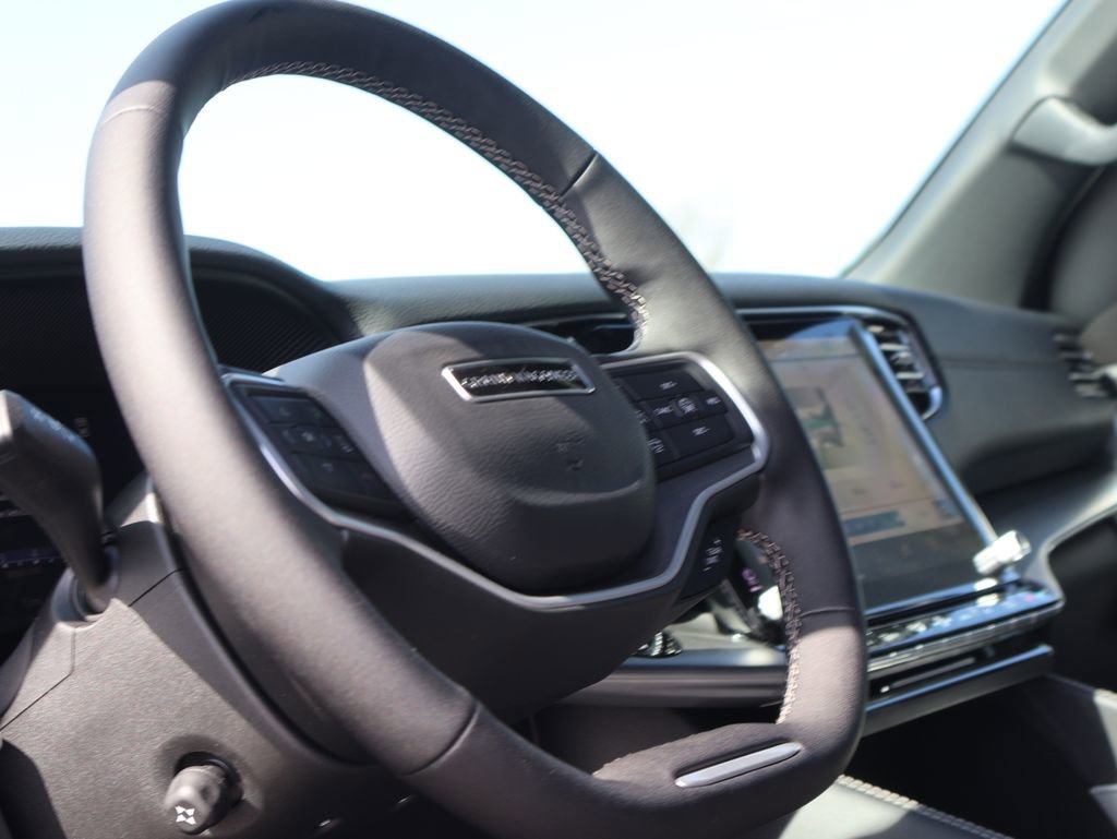 New 2026 Jeep Grand Wagoneer L Limited w/ Premium Group II image 26