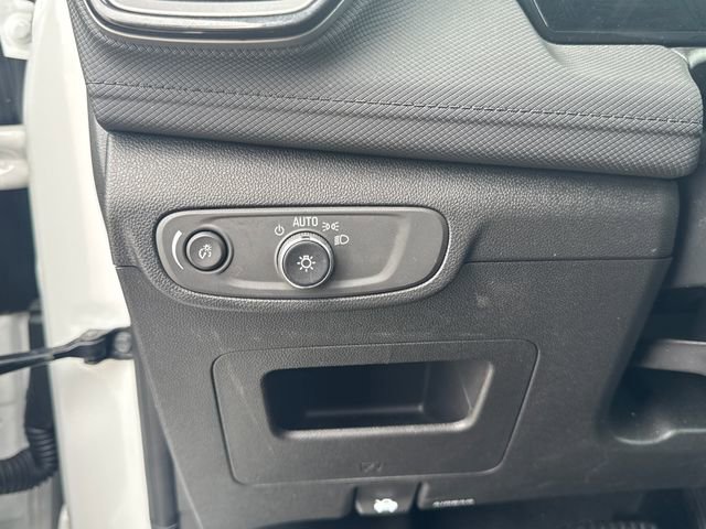 Used 2025 Chevrolet TrailBlazer LT AWD/4WD image 12