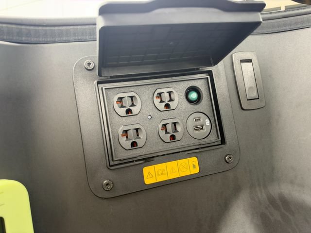 Used 2024 Ford F150 Lightning Lariat AWD/4WD image 16