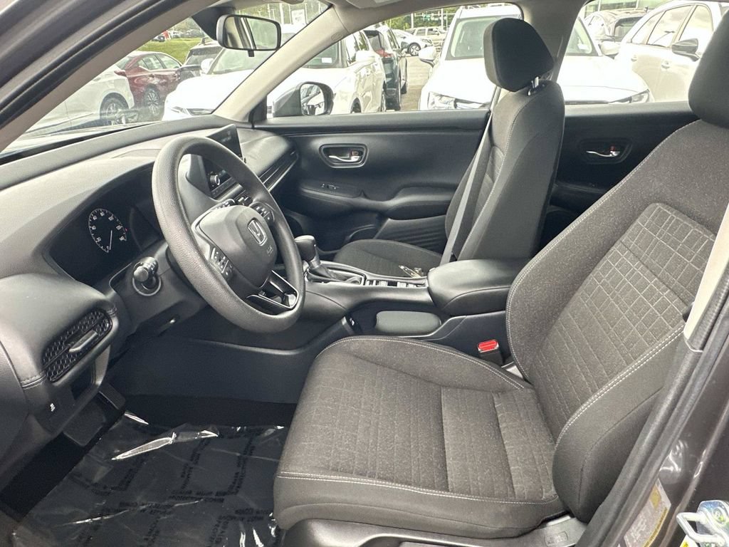 Used 2023 Honda HR-V LX image 24