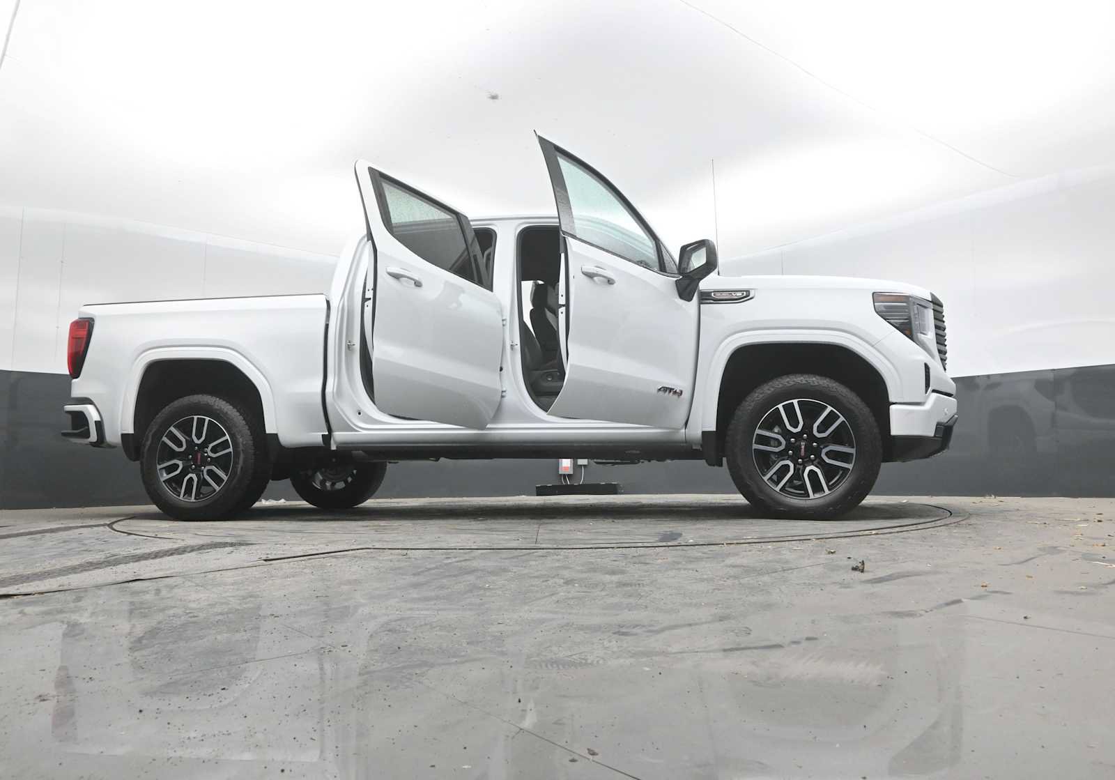 New 2026 GMC Sierra 1500 AT4 w/ AT4 Premium Package AWD/4WD image 54