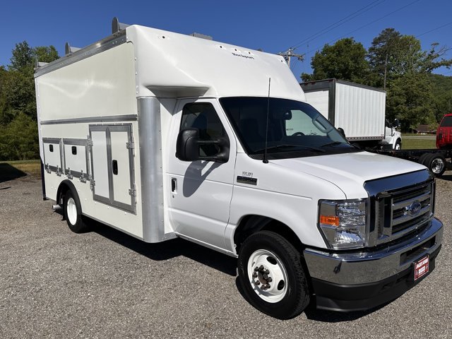 Certified 2023 Ford E-350 and Econoline 350 Super Duty w/ Power Windows & Locks Group RWD image 4