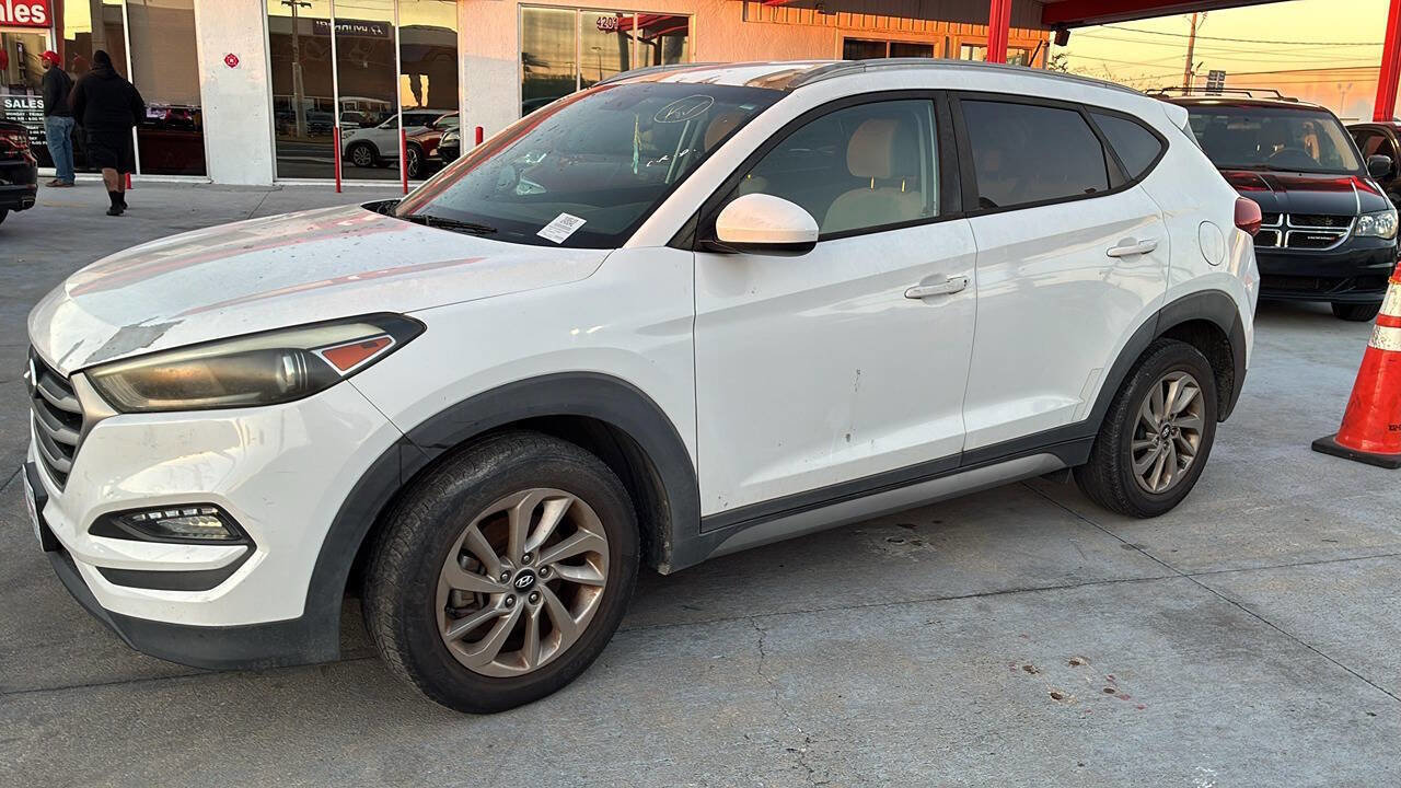 Used 2017 Hyundai Tucson SE image 4