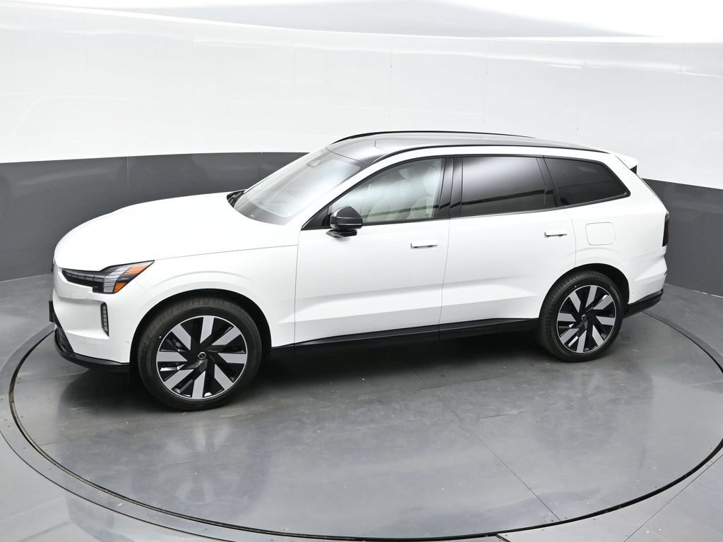 New 2026 Volvo EX90 Plus AWD/4WD image 32