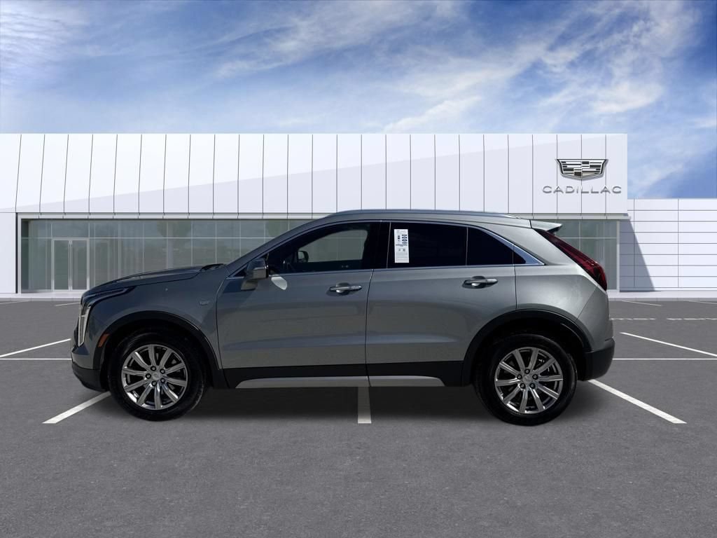 Certified 2023 Cadillac XT4 Premium Luxury w/ Cold Weather Package AWD/4WD image 5