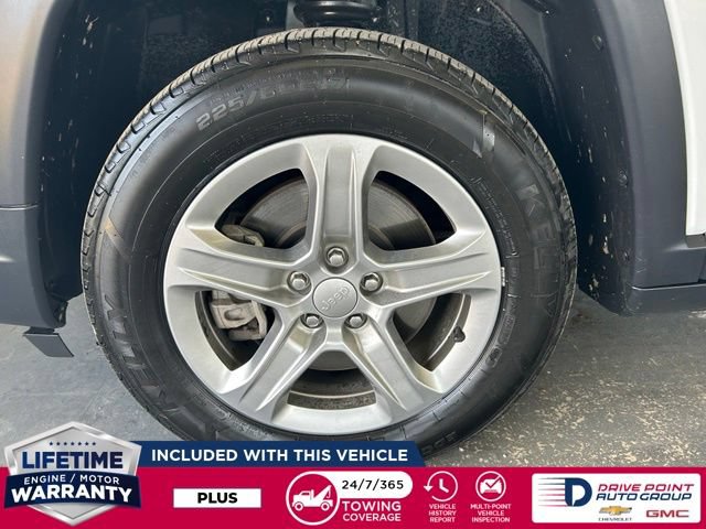 Used 2024 Jeep Compass Latitude AWD/4WD image 10