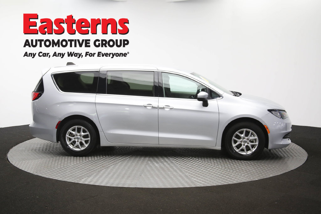 Used 2023 Chrysler Voyager LX FWD image 49