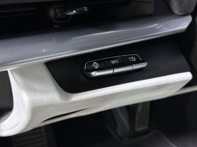 Used 2023 Chevrolet Corvette Z06 RWD image 18