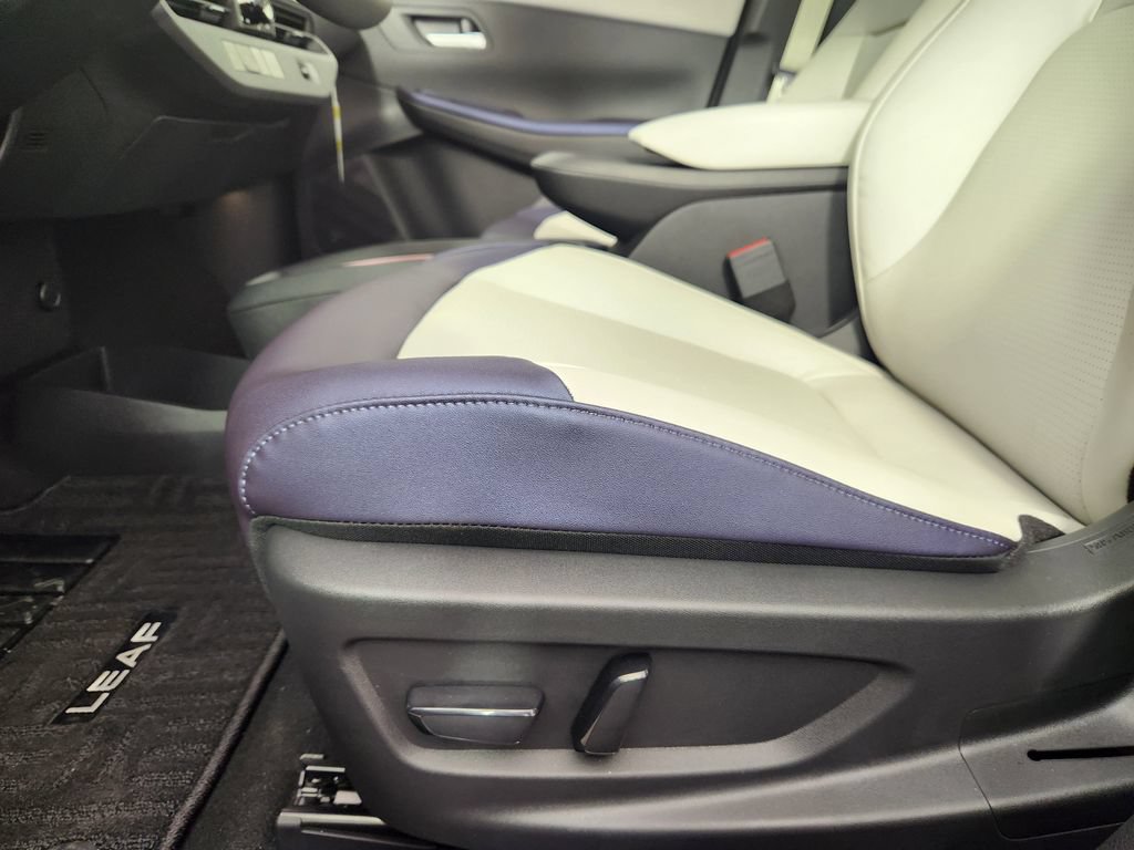 New 2026 Nissan Leaf SV+ w/ Floor Mat Package (SV+) FWD image 10