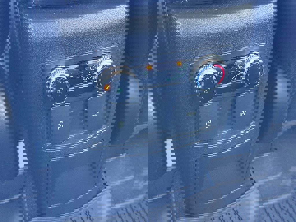 Used 2023 Ford Explorer XLT w/ Equipment Group 202A image 16