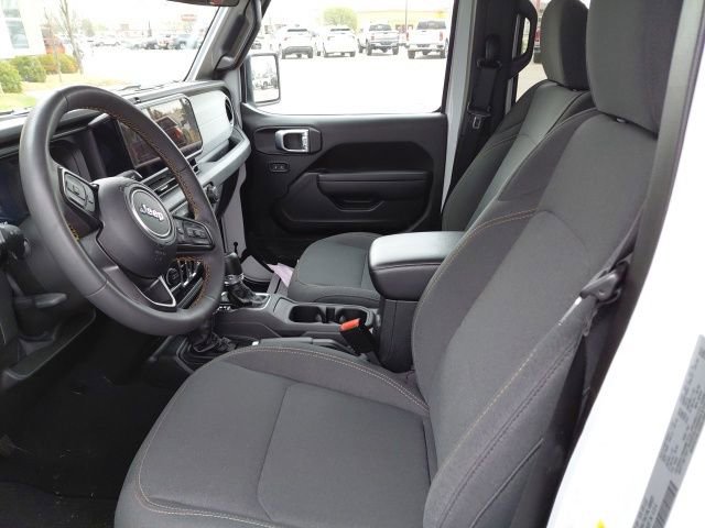 Used 2024 Jeep Gladiator Sport image 3