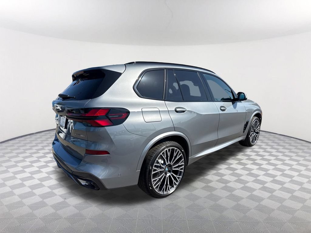New 2026 BMW X5 xDrive40i w/ M Sport Package AWD/4WD image 4